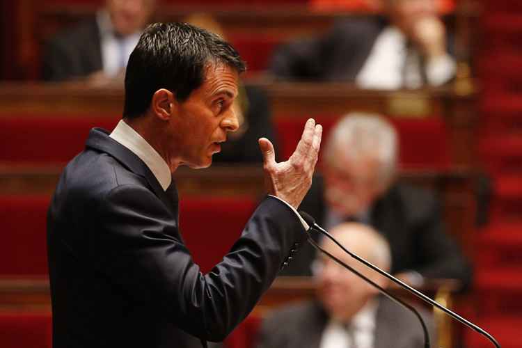 Manuel Valls também defendeu a rápida adoção do arquivo europeu de passageiros aéreos