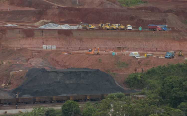 Mineração em Congonhas, cujo prefeito questiona a falta de fiscalização do DNPM: 