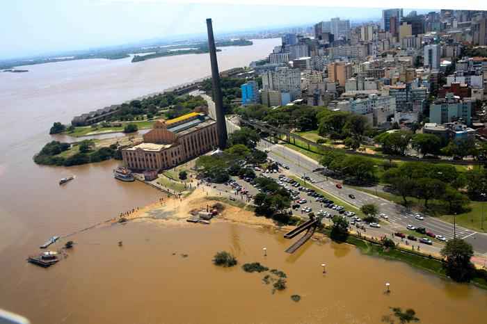 Região metropolitana de Porto Alegre atingida pela cheia do rio Guaíba