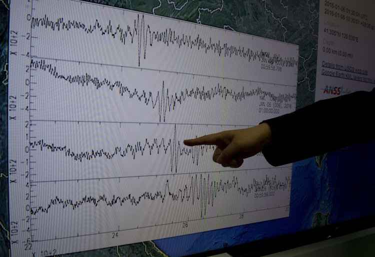 Curvas em gráfico mostraram tremor ontem, antes de anúncio do governo norte-coreano