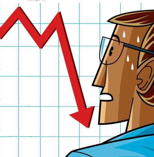 Analistas de instituições financeiras duvidam que o Banco Central conseguirá levar a inflação para o centro da meta, de 4,5%, no próximo ano. Com o governo à deriva, expectativas para o desempenho do PIB se deteriora e recessão pode se prolongar