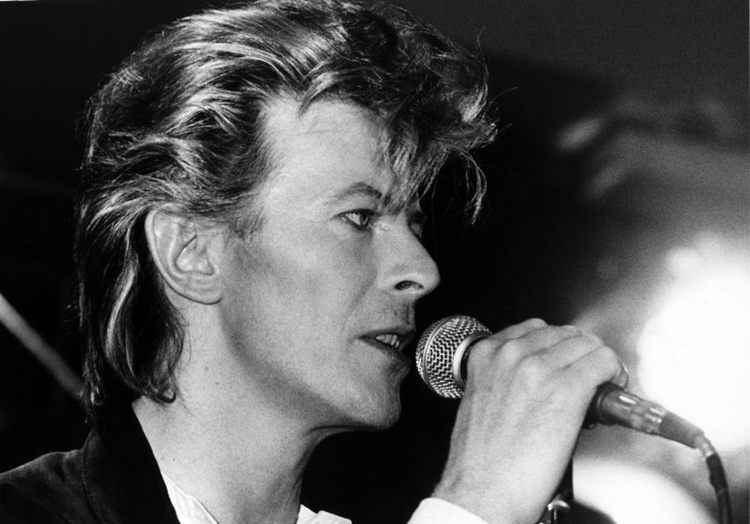 No último domingo, grandes nomes da música internacional prestaram tributo ao eterno Bowie