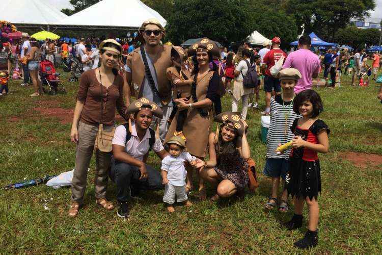 Em seu 10º desfile, a tradicional festa trocou de local, passando do Cruzeiro para a área central da cidade