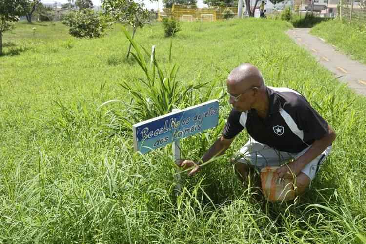 Edir Peixoto cuida por conta própria do Parque Vivencial Denner no Polo de Modas no Guará: 