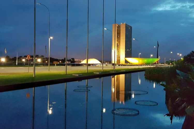 Hoje, a temperatura máxima será de 26°C, com céu nublado a encoberto