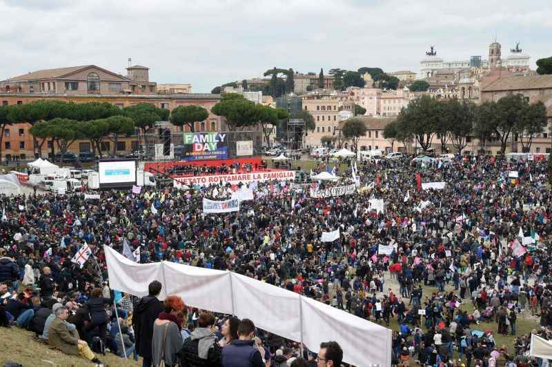 As autoridades italianas calculam que cerca de 500mil pessoas devem se agrupar na capital italiana para a manifestação