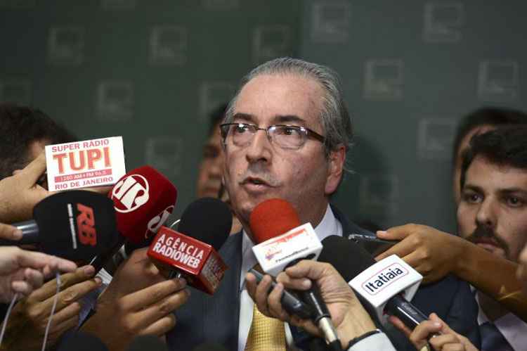 O ministro não descarta a possibilidade de levar para julgamento na mesma sessão a denúncia e o pedido de afastamento de Cunha, mas informou que a acusação terá prioridade