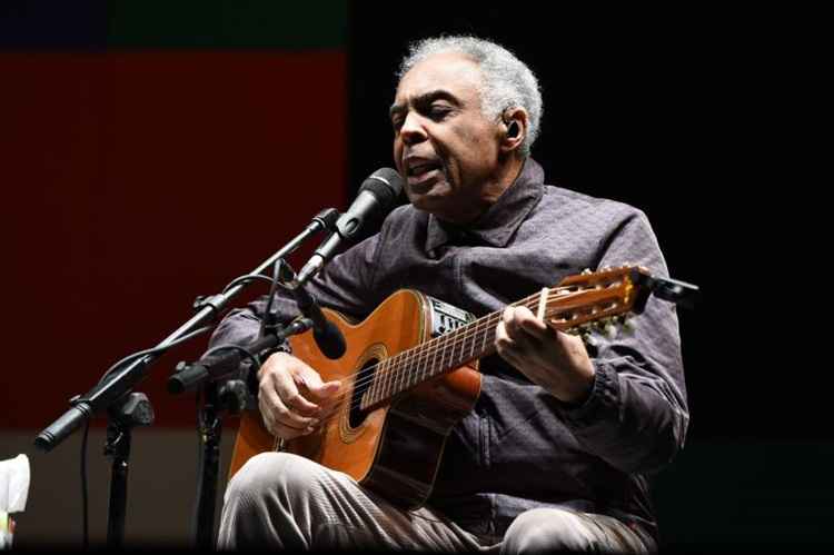 Gilberto Gil concorre na categoria de melhor álbum de World Music pelo disco 'Gilbertos Samba'