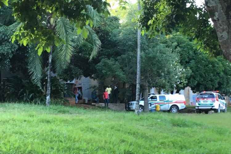 O flagrante aconteceu na tarde desta terça-feira (16/2). O delegado-chefe da DP, Laércio Rosseto está ouvindo os presos neste exato momento