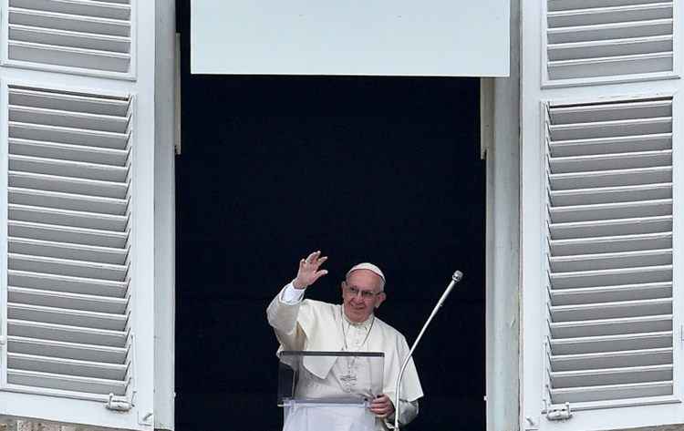 Em discurso para fiéis na Praça de São Pedro neste domingo, Francisco disse que uma 