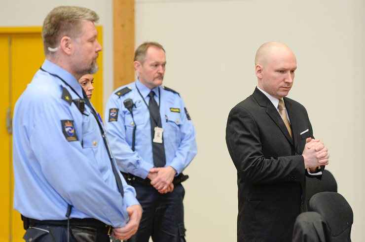 Em 2012, Breivik foi condenado a 21 anos de prisão, pena que pode ser prolongada se a justiça considerar que continua sendo um homem perigoso