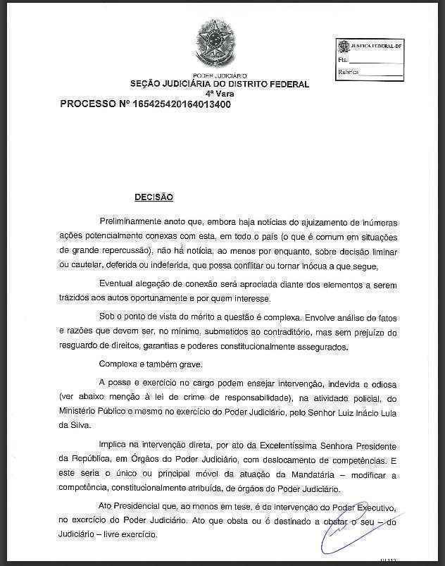 A decisão, tomada em caráter liminar, foi protocolada às 11h18, no momento em que acontecia a cerimônia de posse de Lula no Palácio do Planalto.