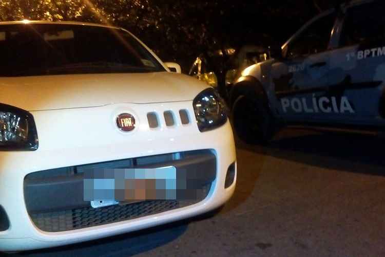 Adolescente estava com um Fiat Uno roubado na noite de sábado (19/3) em Taguatinga Sul