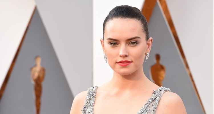 Daisy Ridley pode viver Lara Croft, em novo filme 'Tomb raider