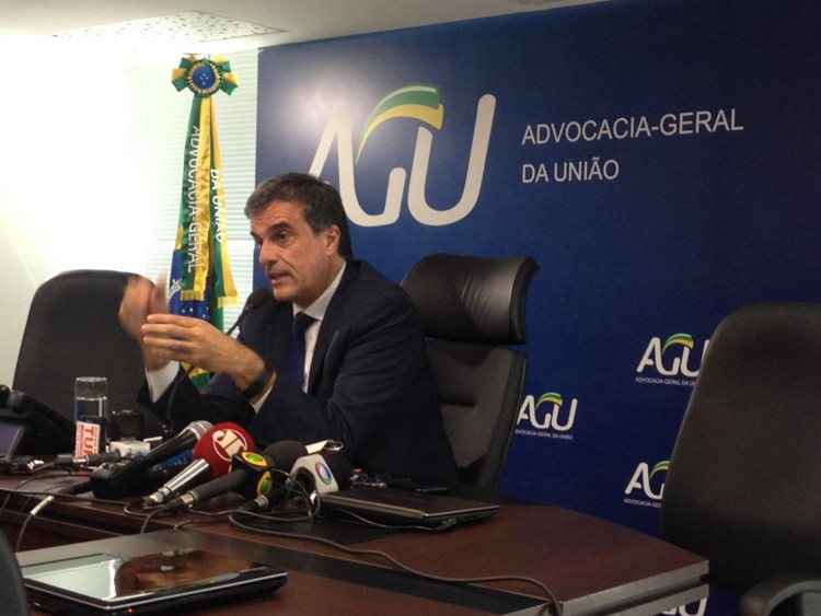 O Advogado-geral da União, José Eduardo Cardozo, deu os detalhes do processo