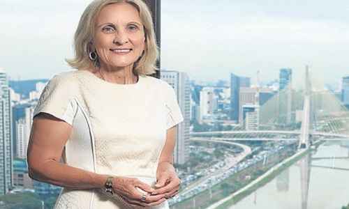 Donna Hrinak,65 anos,presidente da Boening fabricante de jatos comerciais que emprega 169 mil pessoas em mais de 65 países  no Brasil e na América Latina, foi embaixadora dos Estados Unidos em quatro países