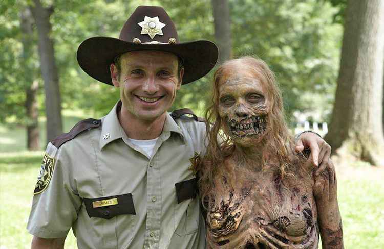 Como é feita a maquiagem zumbi em The Walking Dead