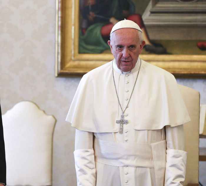 O anúncio do papa foi feito em um encontro na Sala Paulo VI do Vaticano diante de 900 líderes de congregações religiosas femininas de todo o mundo