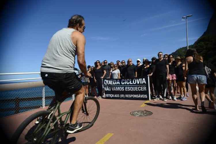 Manifestantes protestaram também contra o 