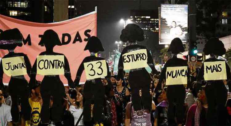 Manifestantes realizaram protesto na Avenida Paulista, em São Paulo, na noite de ontem: indignação