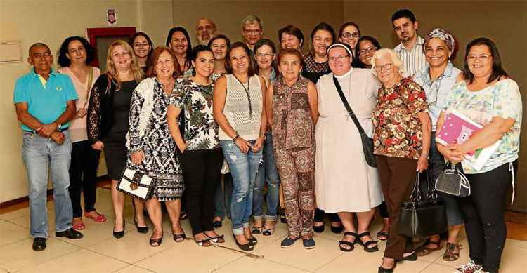 Representantes das creches e do abrigo assistidos pelo Correio Solidário estiveram na sede do jornal para reafirmar a parceria de sucesso