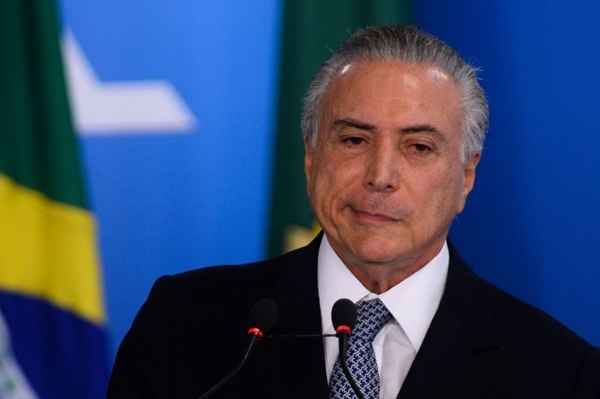 Temer recebeu a notícia sobre a delação no meio da tarde desta quarta-feira (15/6) e desde então está reunido com assessores mais próximos para obter o máximo de informações sobre a delação e a sobre situação da campanha de 2012