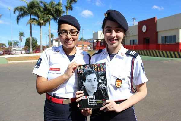 Ana Carolina Barbosa e Bruna Neri da revista Matriz, centrada no protagonismo feminino