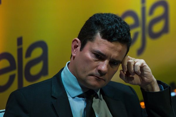 Moro defendeu limites ao foro privilegiado que dá aos políticos a possibilidade de serem julgados apenas por tribunais superiores - no caso de parlamentares, o STF