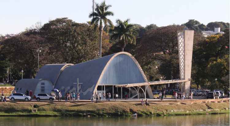 Sítio inclui a Igreja São Francisco de Assis (foto), a Casa do Baile, o Iate Tênis Clube e o Museu de Arte da Pampulha