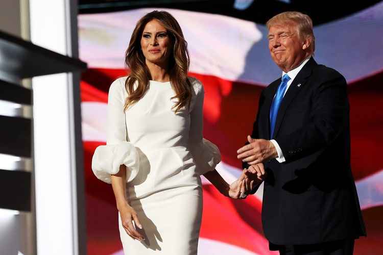 Melania Trump e os quatro filhos do empresário se esforçam para mostrar um lado mais humano de Donald