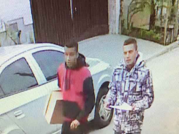 Vitor Oliveira Amorim e Davi Vicente foram identificados e presos graças as imagens de câmeras de segurança da rua da casa de Aparecida