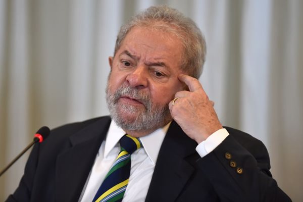 A manifestação é uma resposta à ofensiva da defesa de Lula que, em exceção de incompetência, alega parcialidade do juiz Moro para conduzir as investigações contra o ex-presidente