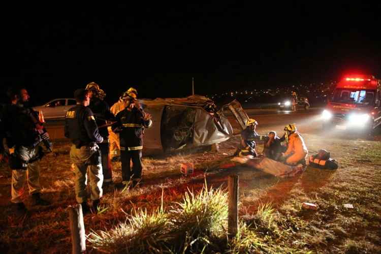 Ela estava em um carro guiado pelo pai, na BR-020