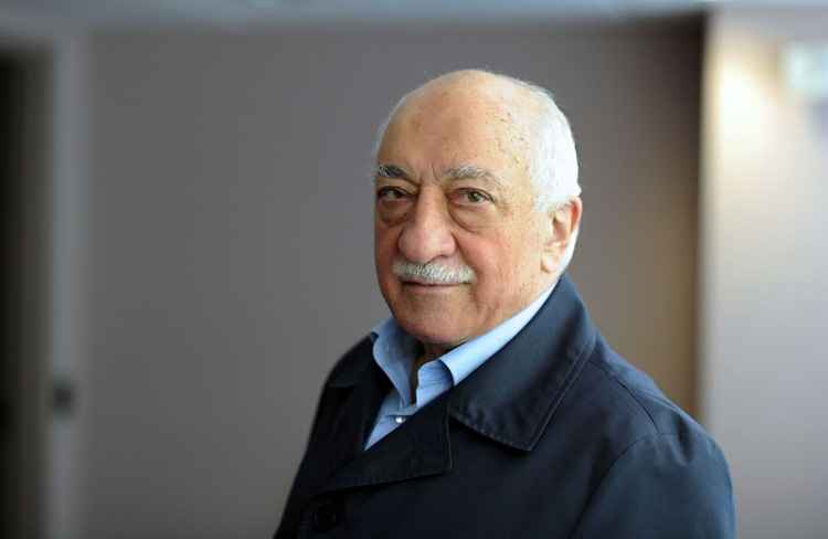 Gülen é acusado de instigar o golpe de Estado frustrado de 15 de julho