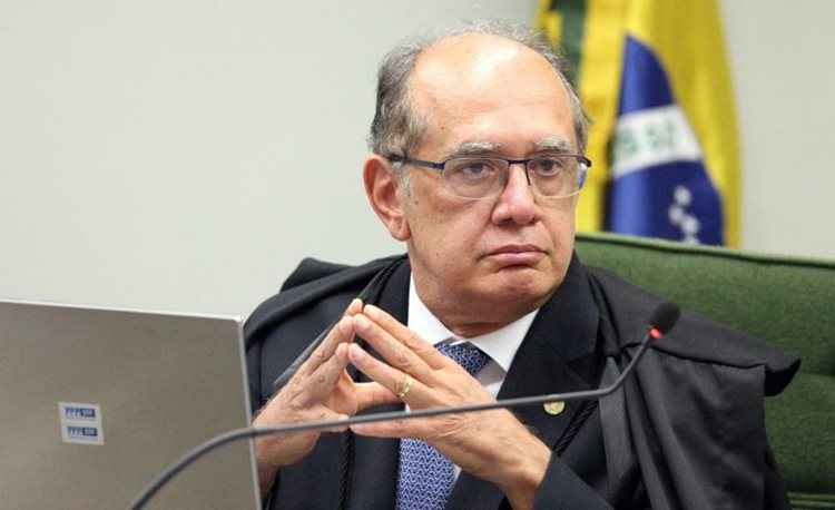 Em passagem por Recife para ministrar uma palestra na segunda-feira (15/8) Mendes disse que apesar da intenção da presidente afastada, não há na constituição previsão de novas eleições