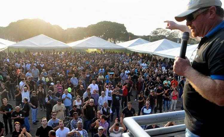 O encontro na Praça do Buriti reuniu cerca de 4 mil policiais civis do DF