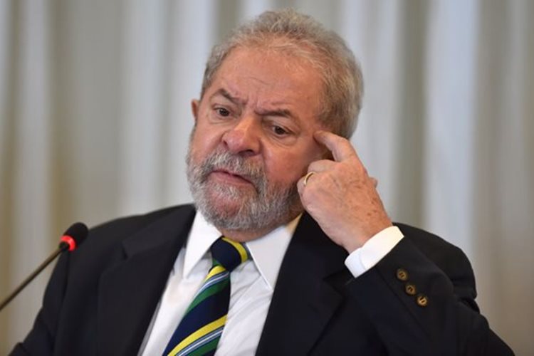 Segundo dirigentes petistas, Lula está ciente da articulação, mas ainda não disse se aceitaria a indicação