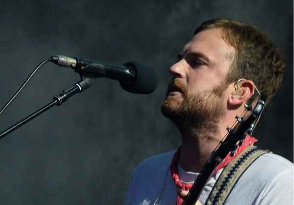 Vocalista do King of Leon, Caleb Followill  anunciou novo disco nas redes sociais