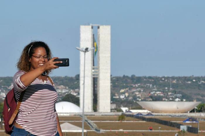 A estudante Laís Braz nem sabia que Dilma estava ali no ponto turístico