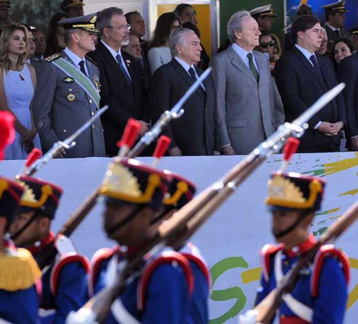 De acordo com a assessoria do Palácio do Planalto, qualquer funcionário poderia requisitar convites para participar do evento