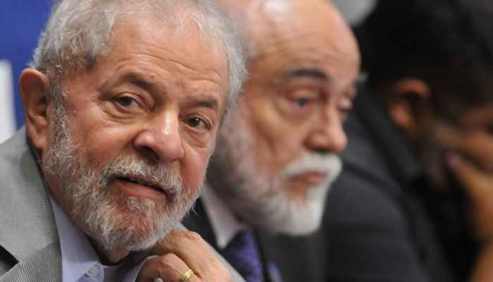 A defesa de Lula decidiu agora impetrar um agravo regimental, recurso ao plenário ou a uma turma do STF contra despacho de ministro