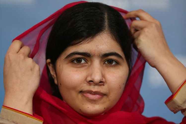 Malala, a pessoa mais jovem a receber um Nobel, por seu trabalho em defesa do direito das meninas à educação, pediu aos líderes que descartem soluções em curto prazo