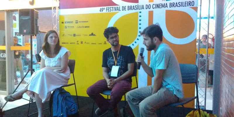 Henrique Borela e Marcela Borela, diretores do filme em debate no 49° Festival de Brasília do Cinema Brasileiro