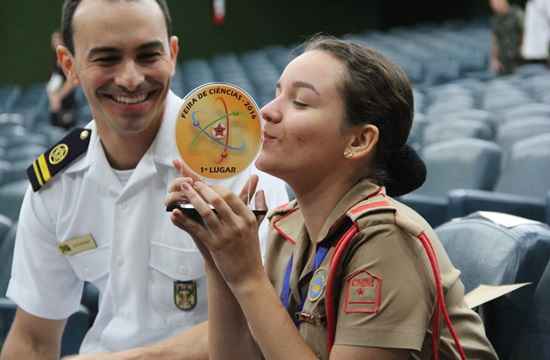 O evento reúne estudantes de todas as unidades do Colégio Militar do Brasil. As atividades acadêmicas envolvem uma feira de ciências sobre sustentabilidade e a simulação das Nações Unidas Mundo CM