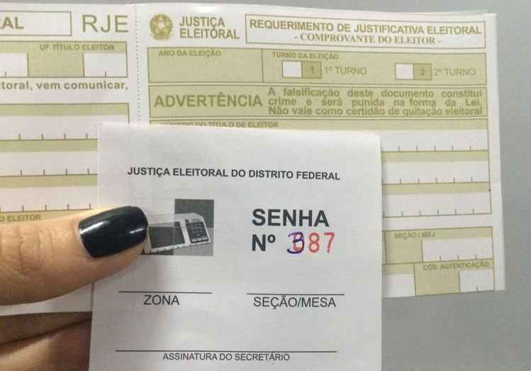 Senhas estão sendo distribuídas e, quem estava esperando, será atendido