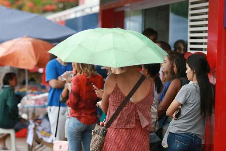 Tempo mínimo de prova terminou às 15h30, horário de Brasília