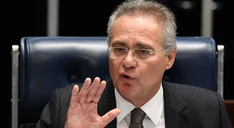 Renan durante discurso na tribuna do Senado, na quinta-feira (01/12)