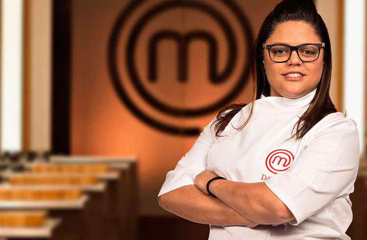 Chefs disputam partes do porco no MasterChef Profissionais