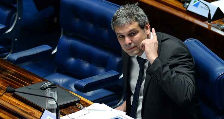 O senador Lindbergh Farias teve os direitos políticos suspensos por quatro anos