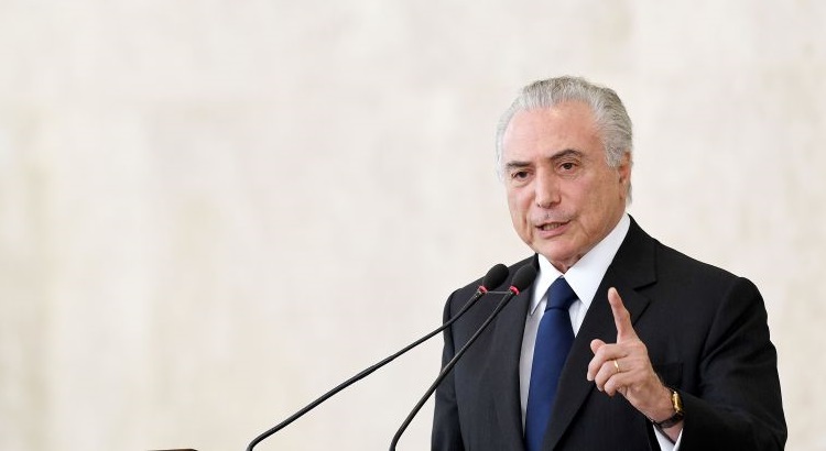 Temer deve ainda falar um pouco das projeções para o futuro e destacar que o governo seguirá em 2017 trabalhando para adotar medidas para a retomada do crescimento